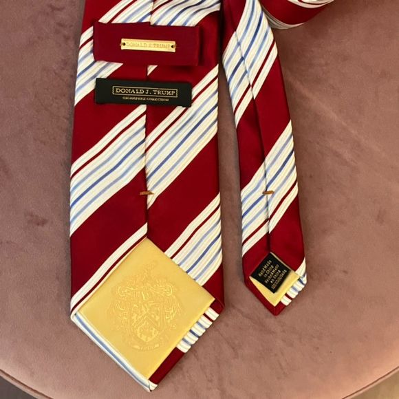 Donald Trump Signature Collection Men's Silk Tie Red & White Striped Stripe - Picture 3 of 8